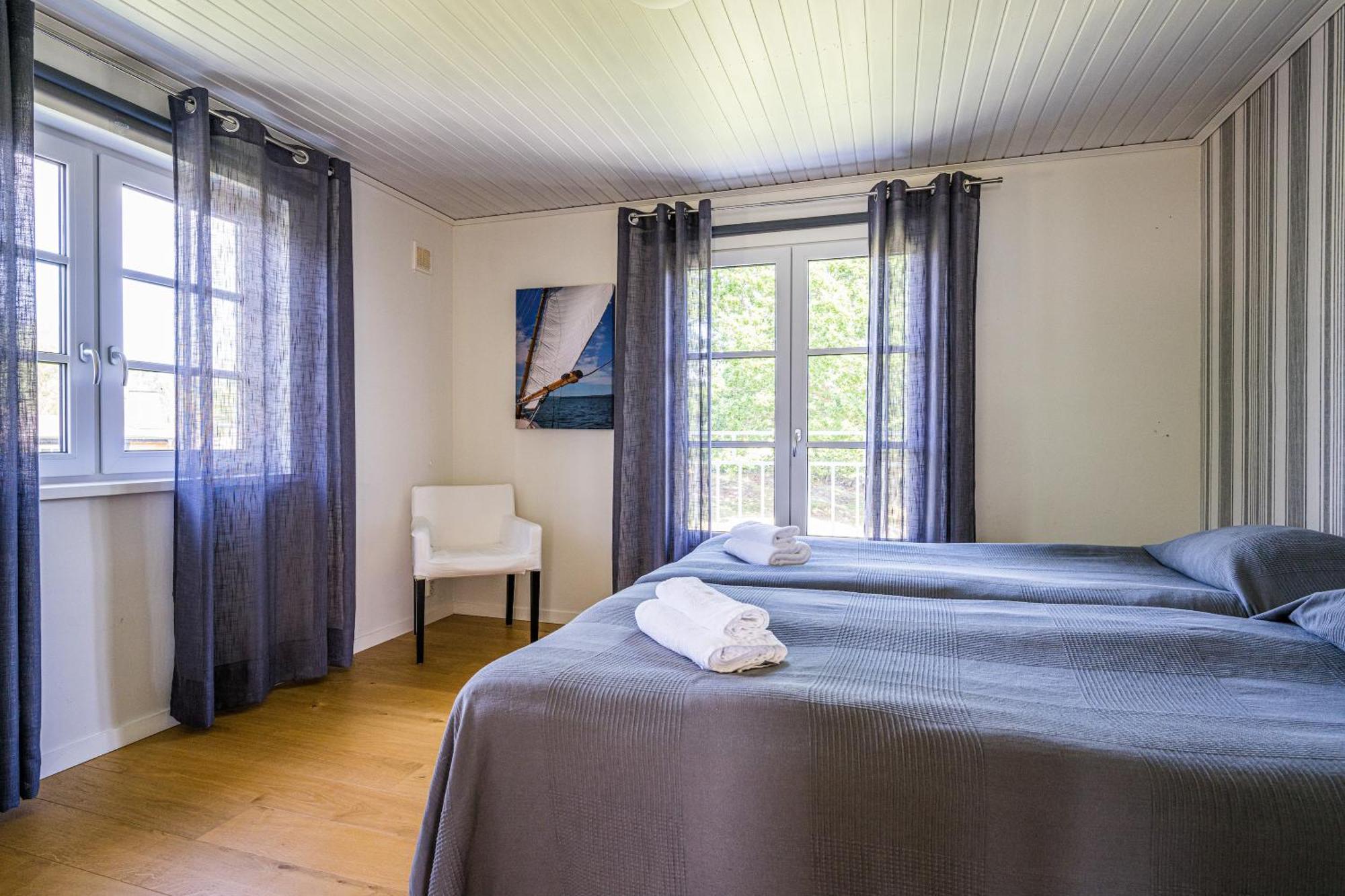 Exclusive Tranquil Villa By The Sea, Boat Available Drottningskär Eksteriør bilde
